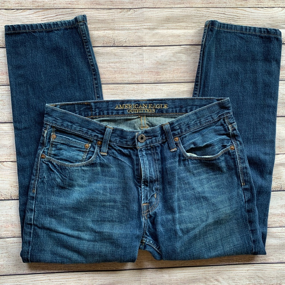 Anerican Eagle | Midwash Slim Straight Denim Jean